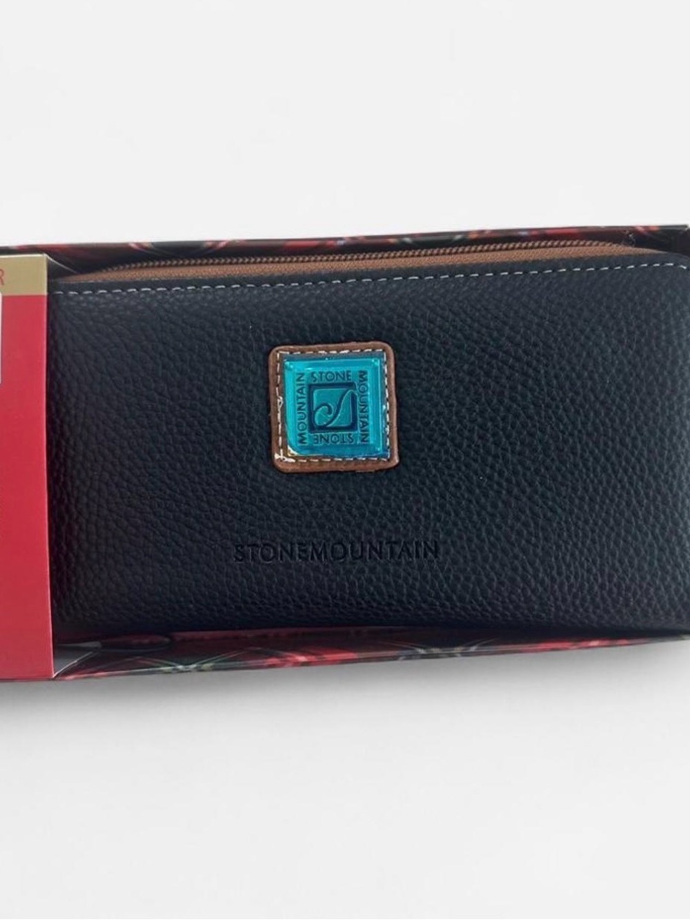 Stonemountain Black Leather Zip Wallet NEW WITH TAGS